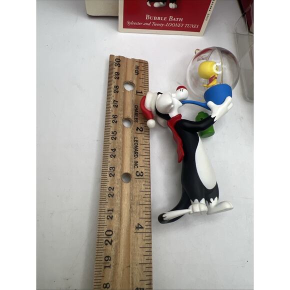 2003 Hallmark Keepsake Looney Tunes Tweety "Jingle All The Way" Bubble Bath - Picture 11 of 11